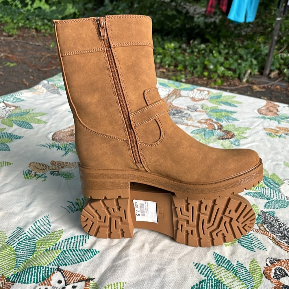 NWT Soul Naturalizer Newport Tan Faux Suede Zip Up Boots Buckles Soft Lining 7.5 - Picture 14 of 16